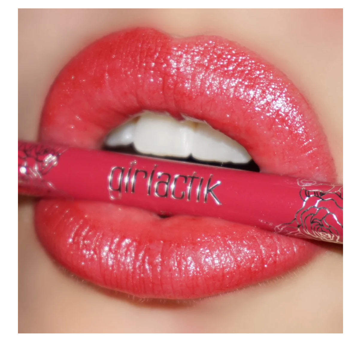Glossy Lip Liner