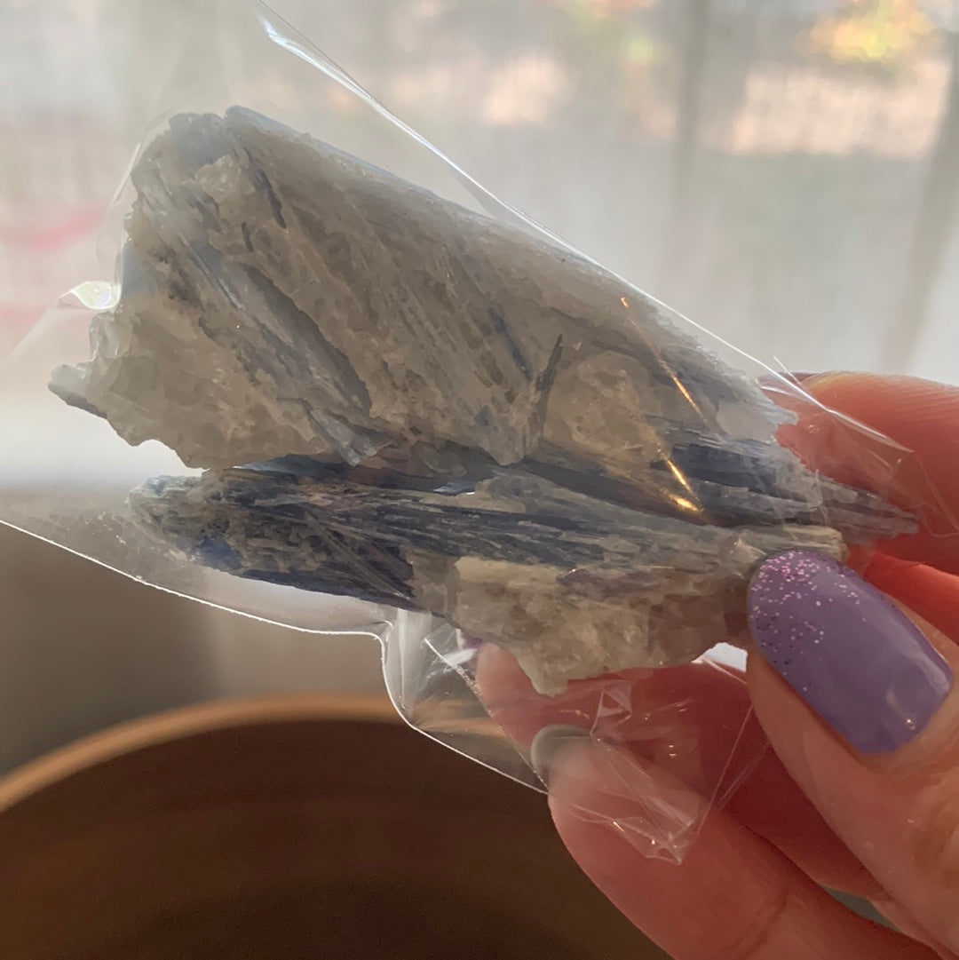 Blue Kyanite Bag